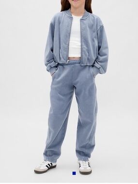 Kids VintageSoft Bubble
Bomber Jacket and joggers